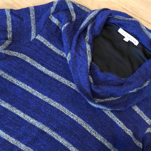 Red Haute sweater dress. - Picture 3 of 8